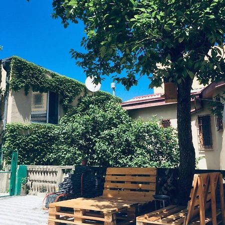 Birdhouse Rooms Tiflis Exterior foto