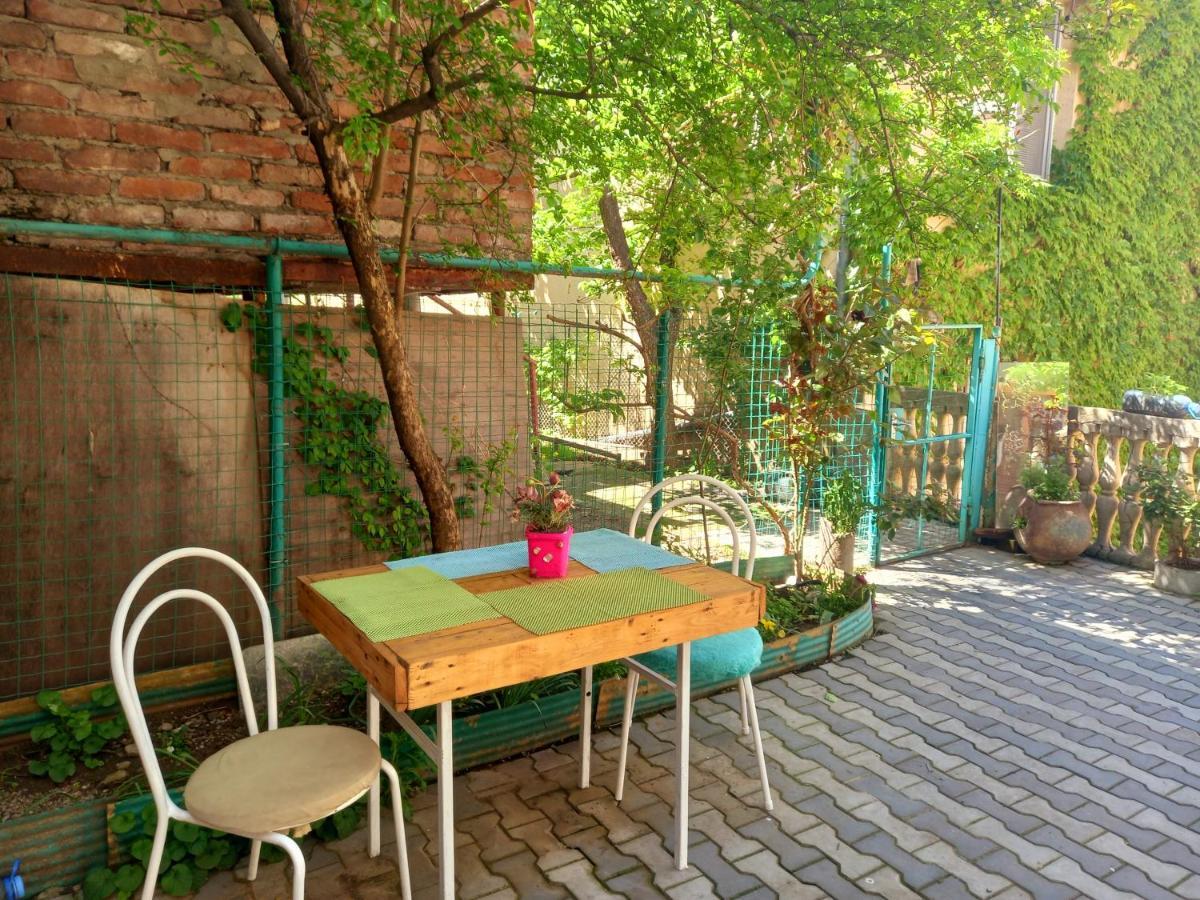 Birdhouse Rooms Tiflis Exterior foto
