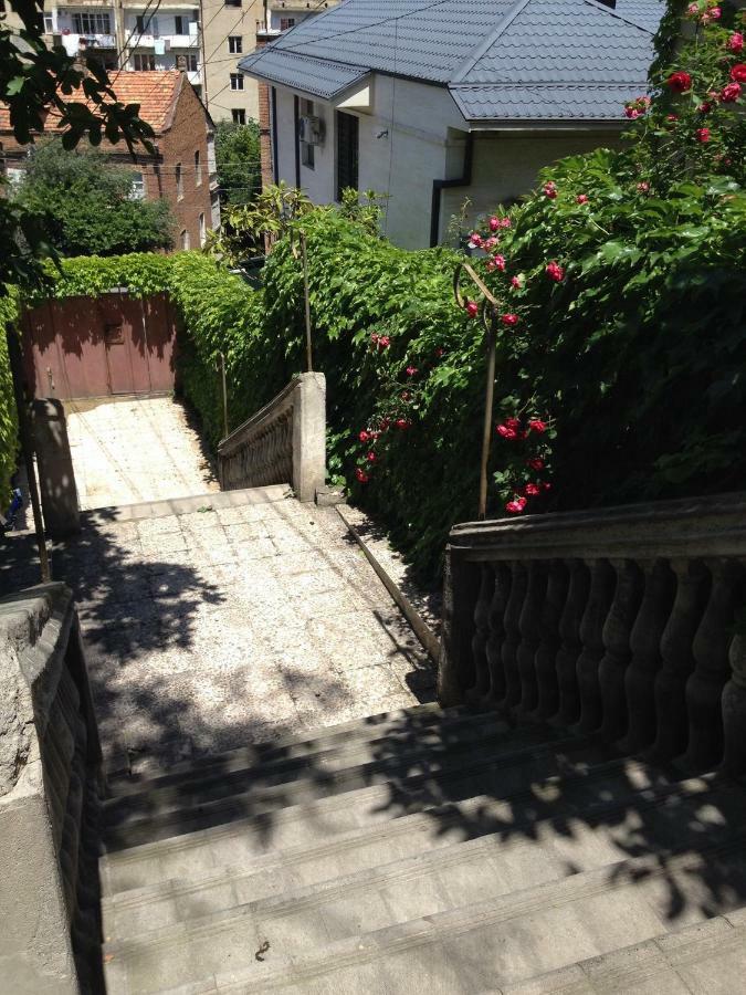 Birdhouse Rooms Tiflis Exterior foto